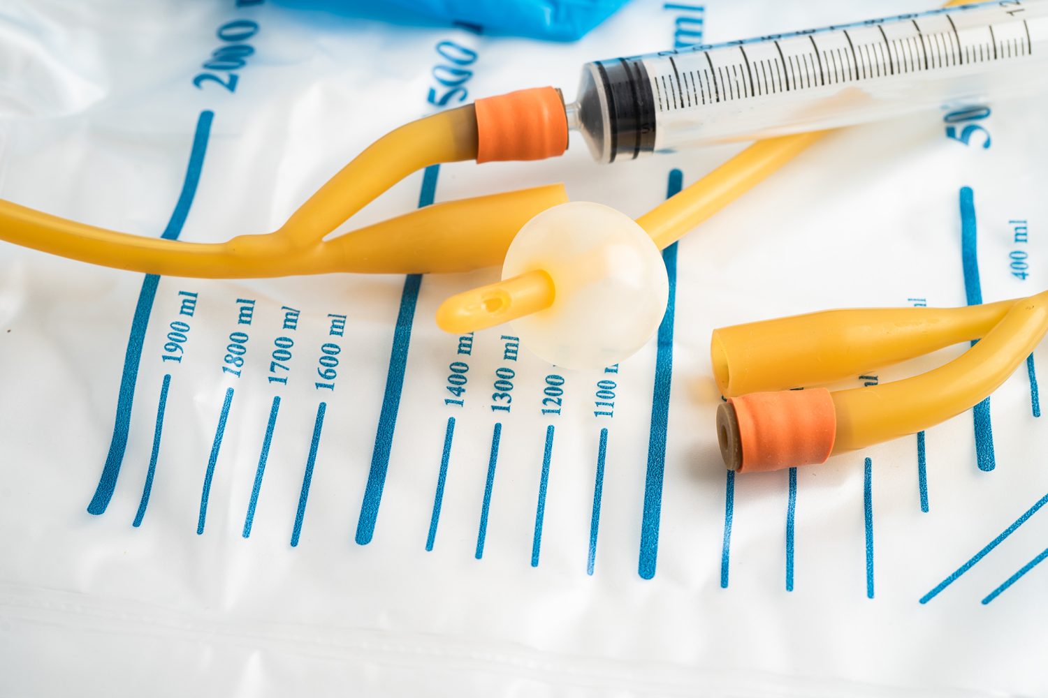 foley-urinary-catheter-with-urine-bag-for-disabili-2024-05-06-23-14-23-utc